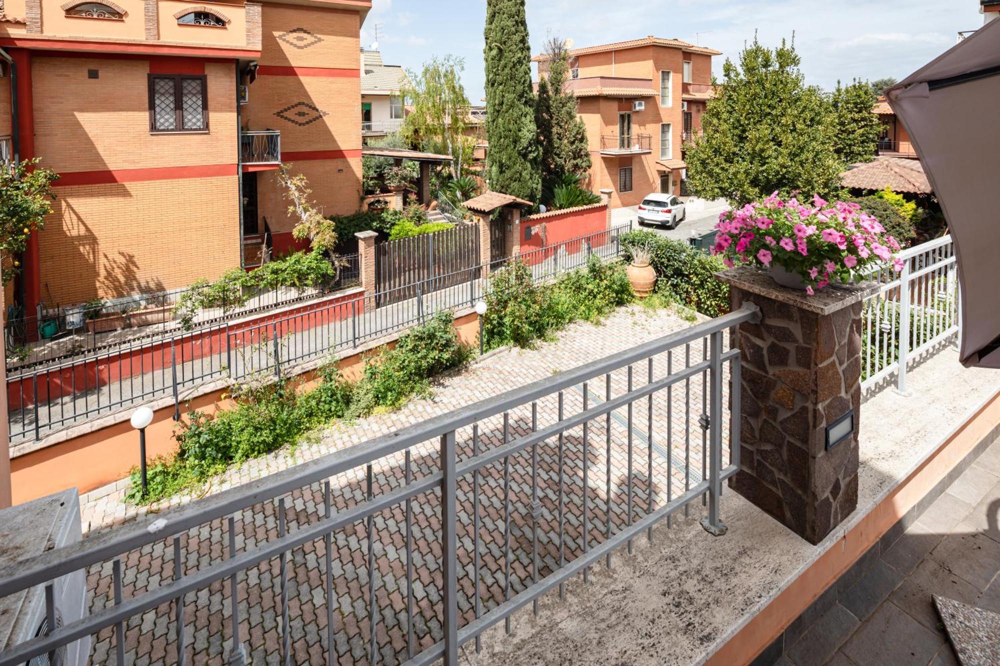 דירות Santa Maria delle Mole Casa Brando מראה חיצוני תמונה